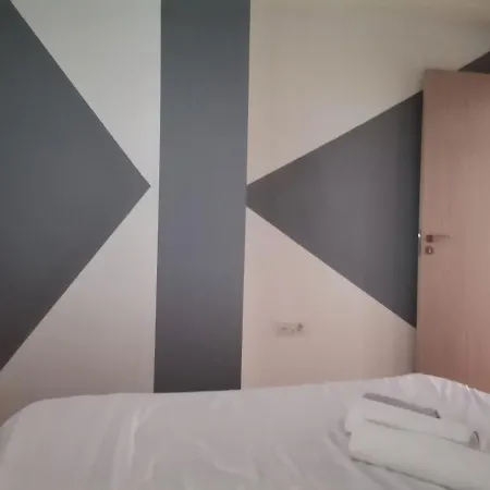 Calla - 22, Suits So Parking *